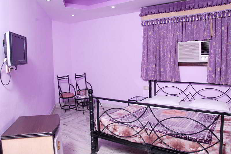 Hotel Karat 87 Inn 뉴델리 외부 사진